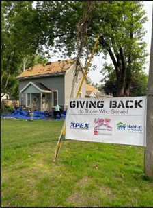 U.S. Army Veteran Receives a Roof Free of Charge: A Heartwarming Tale of Community Support